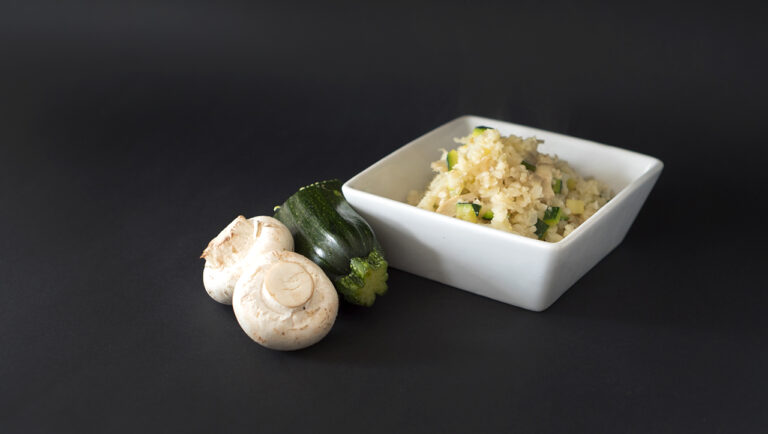 Blumenkohl Risotto mit Pilzen und Zucchini – Paleo360.de